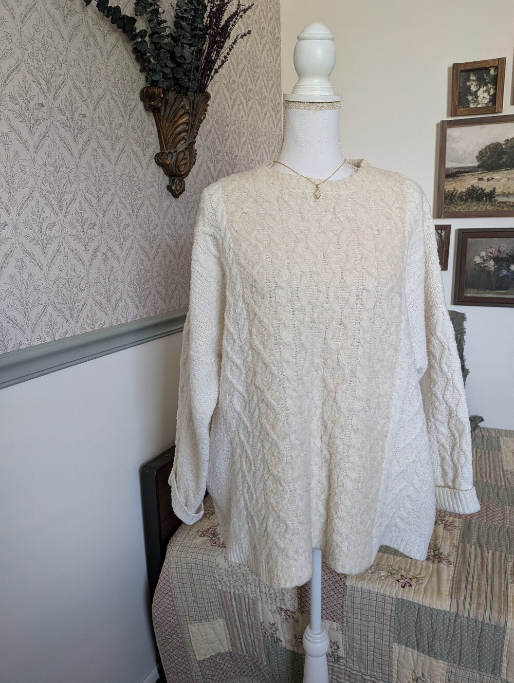 Neuflora Princeton Cream Cable Knit Oversized Sweater M/L